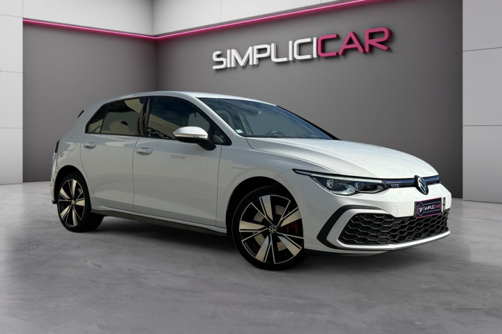 VOLKSWAGEN GOLF VIII