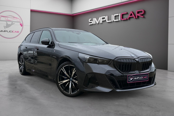 B.M.W. SERIE 5 TOURING G61